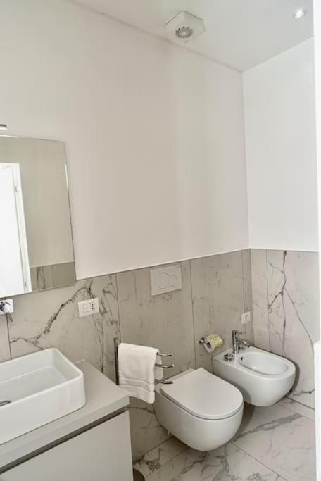 Sky View -Porta Nuova- Appartamento 7 Con Terrazzo 밀라노 외부 사진